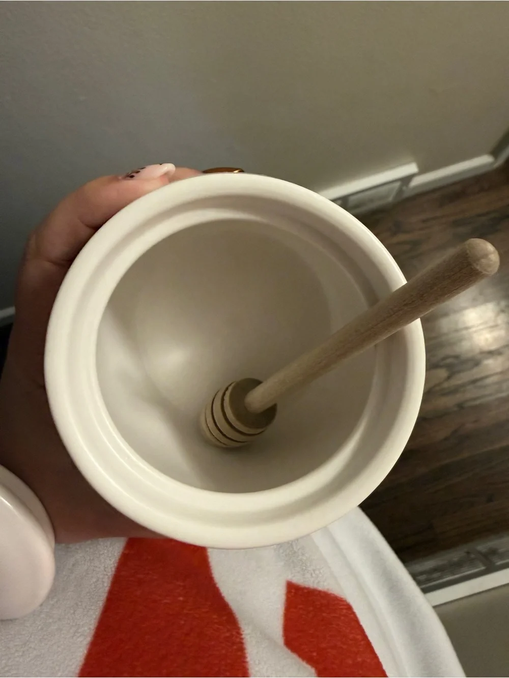 Matte White Ceramic Honey Pot with Lid and Wooden Dipper